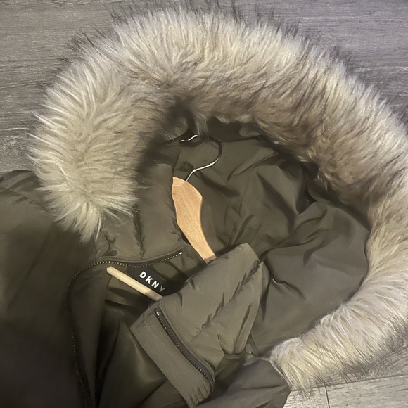 DKNY winter parka - Picture 3 of 3